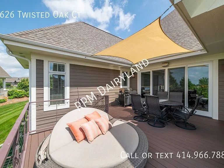 1626 Twisted Oak Ct — Photo 43