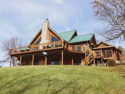 8017 W Chestnut Mountain Rd, Hanover, IL, 61041