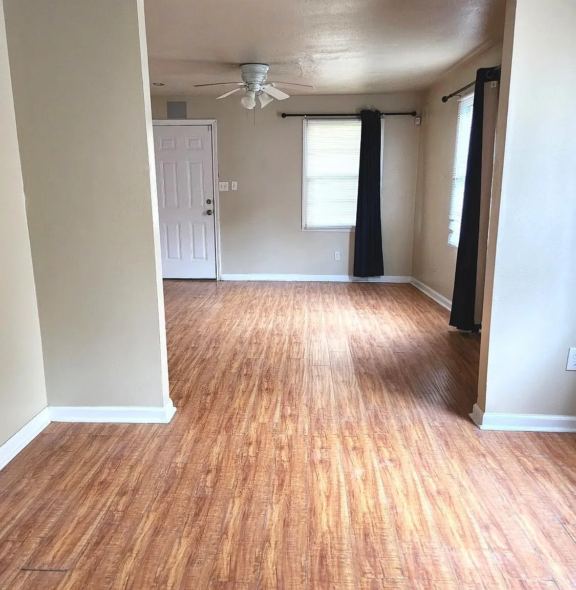 3 bed, 2.0 bath, 1064 sqft, $1,595 — Photo 4