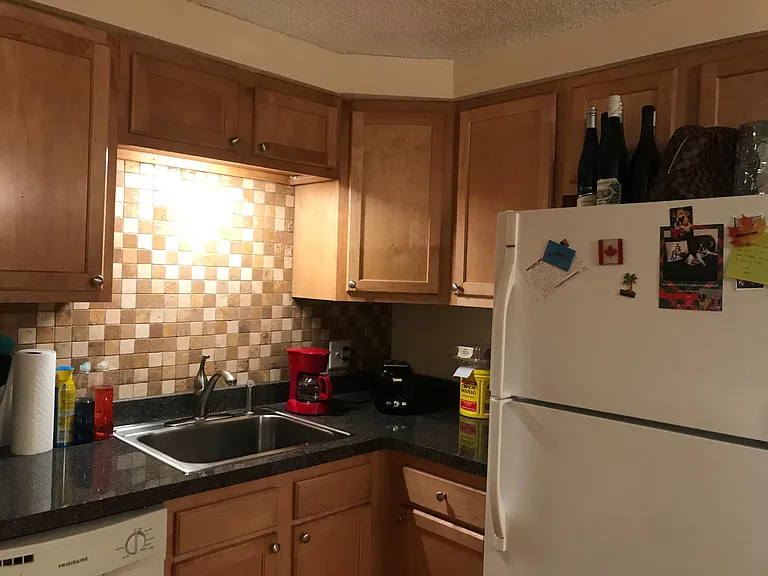 770 W Ferry St #11A — Photo 2