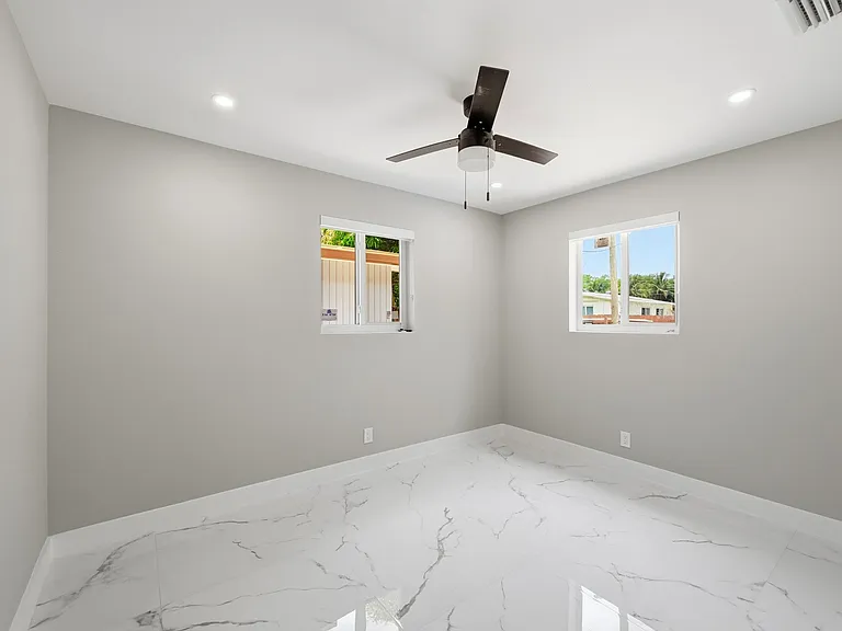 4380 NW 59th Ct — Photo 13