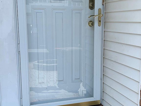 4th image of 37 Spruce Ln Floor 1