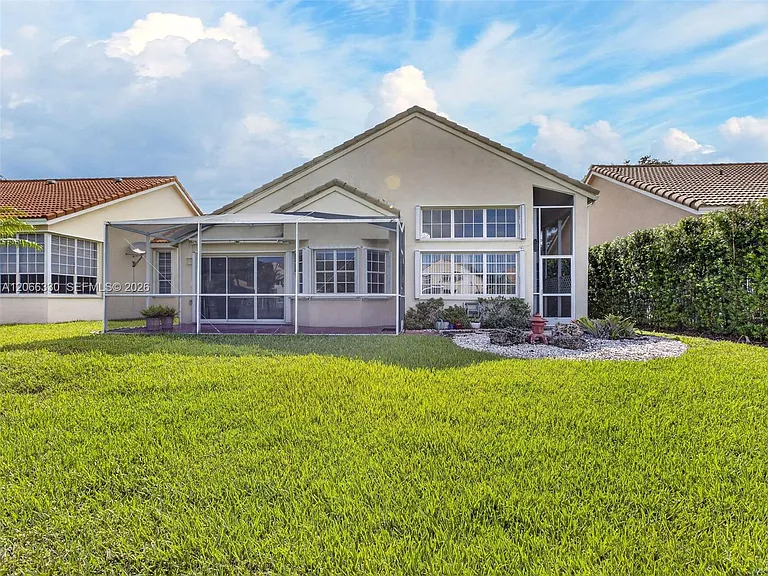 1520 Seabay Rd — Photo 22