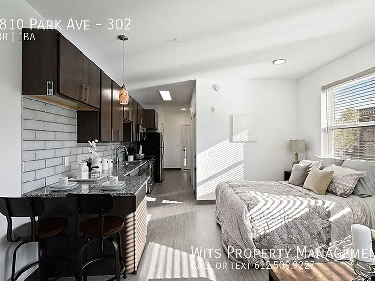 2810 Park Ave #302 — Photo 1