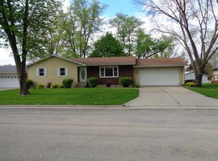 205 York St, Wilton, IA 52778