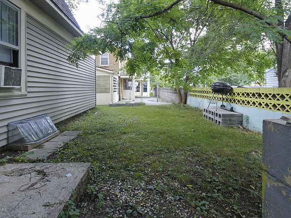 957 Vassar Dr-103
