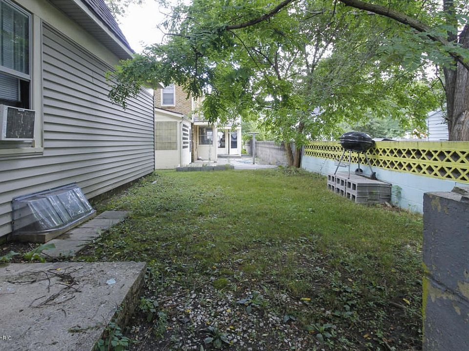 957 Vassar Dr-103