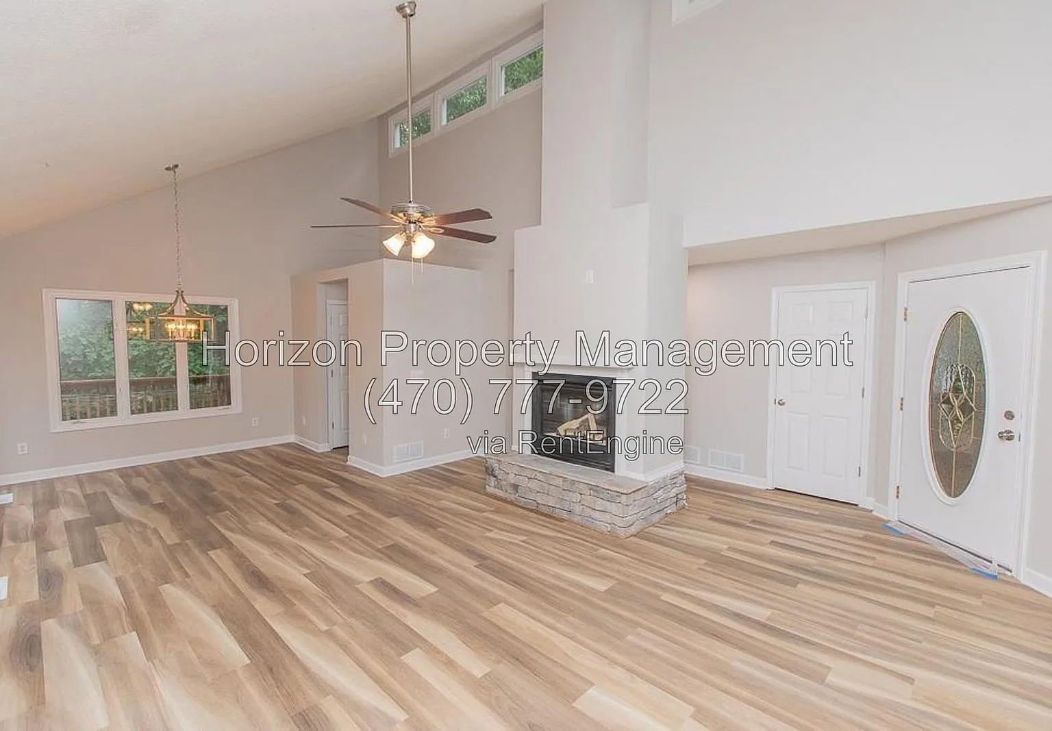 3 bed, 1.0 bath, 1108 sqft, $1,895 — Photo 3