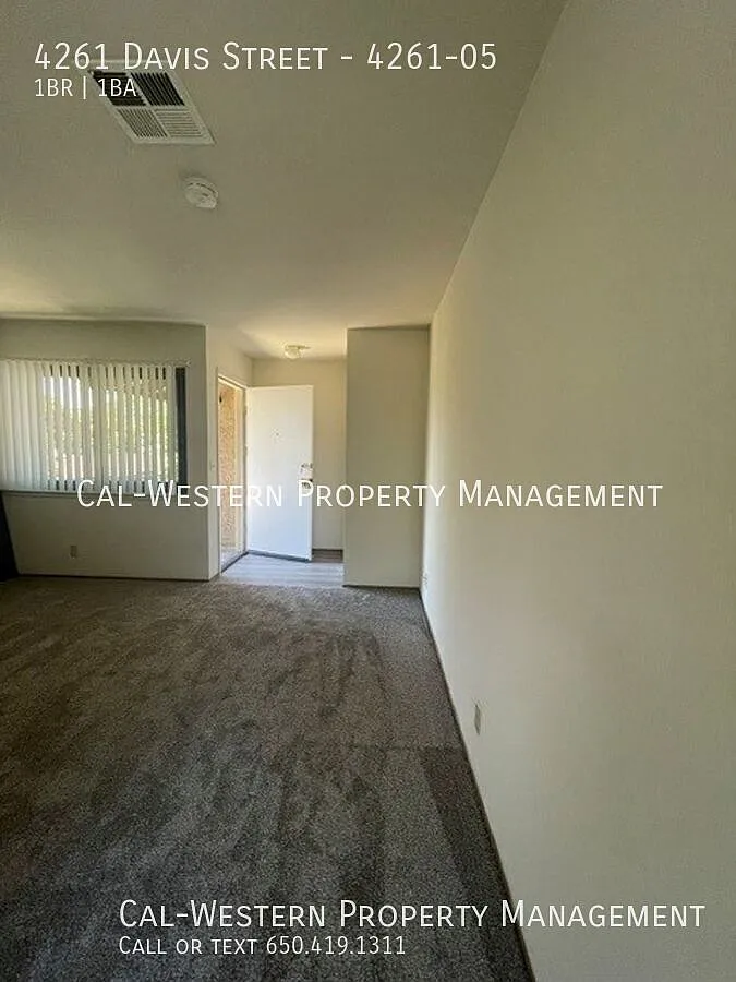 Spacious 1 Bedroom 1 Bath Upstairs Apartment End Unit — Photo 3