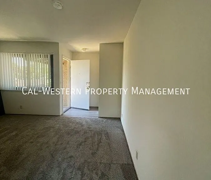 4261 Davis St #5 — Photo 3
