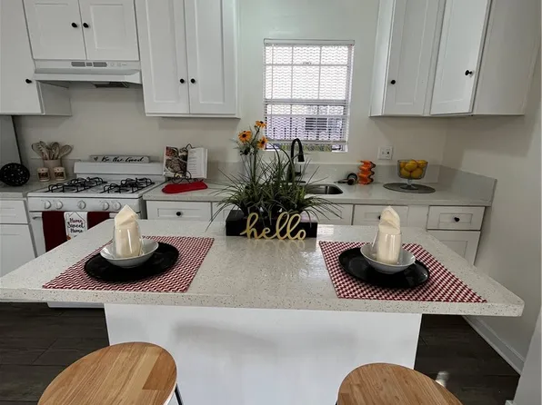 4518 S Normandie Ave #1/2, Los Angeles, CA 90037