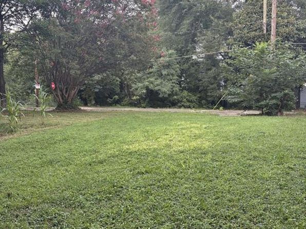 atlanta-georgia-2083763584 picture