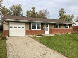224 Foothill Dr, Brookville, OH 45309