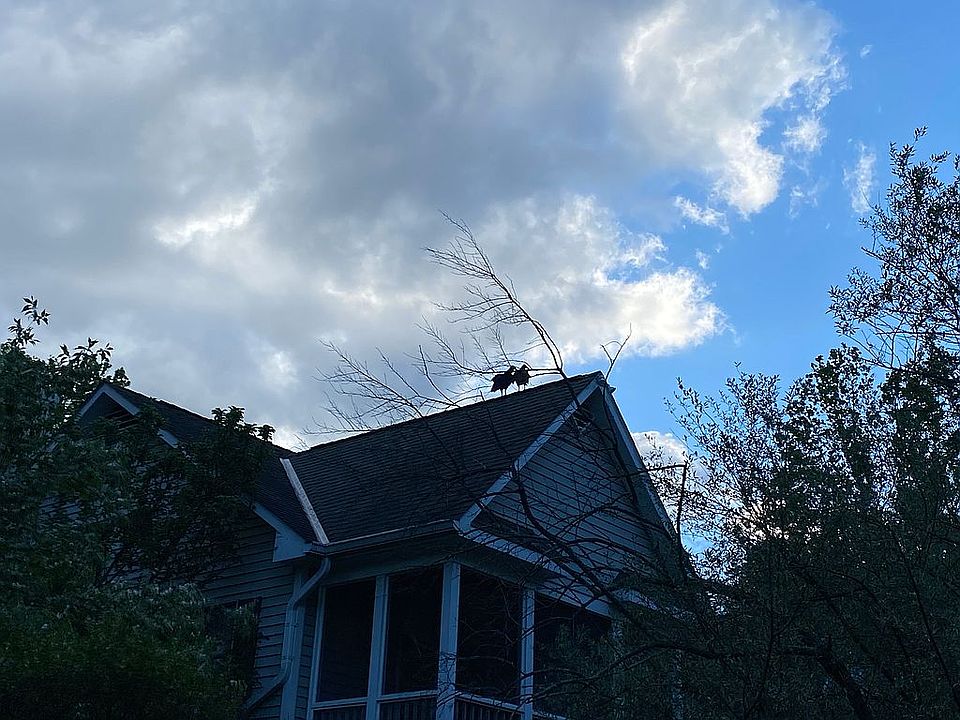 2nd image of 15711 Hughes Rd
