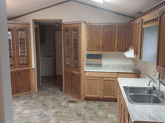 3rd image of 109 Jordan Dr