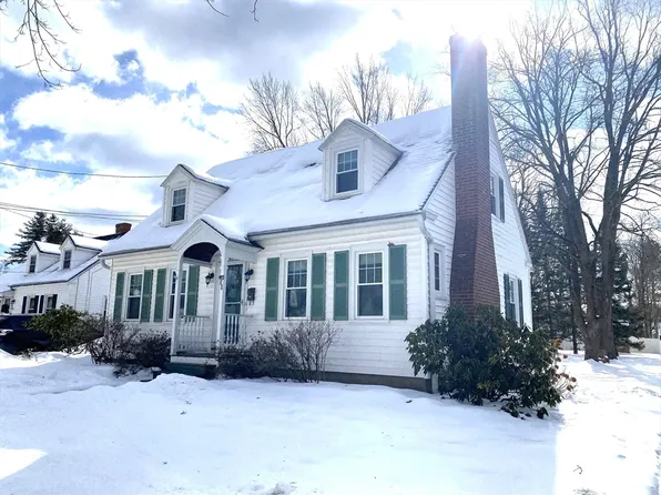 88 Harrison Ave, Greenfield, MA 01301