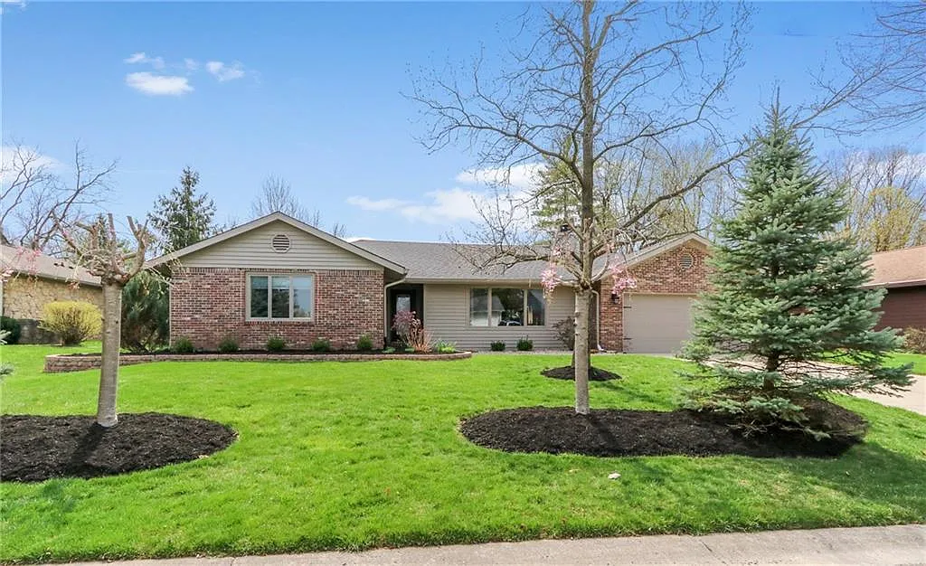 8115 Tanager Ct photo 1