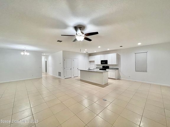 2nd image of 3383 Bengal Dr