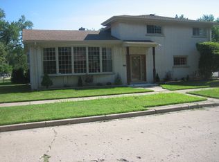 3903 Madison St, Skokie, IL 60076