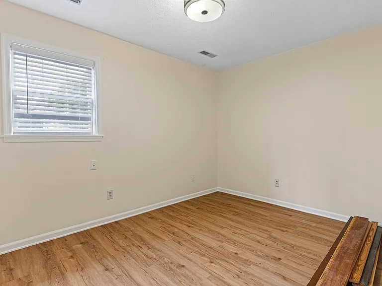 102 Forest Oaks Dr — Photo 15