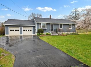 149 Emerson Rd, Somerset, NJ 08873