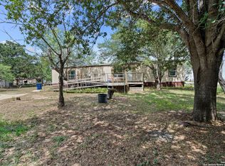 610 Blue Creek Rd, La Vernia, TX 78121