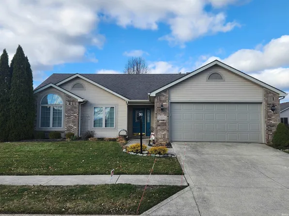 12224 Blaceberry Dr, Fort Wayne, IN 46814