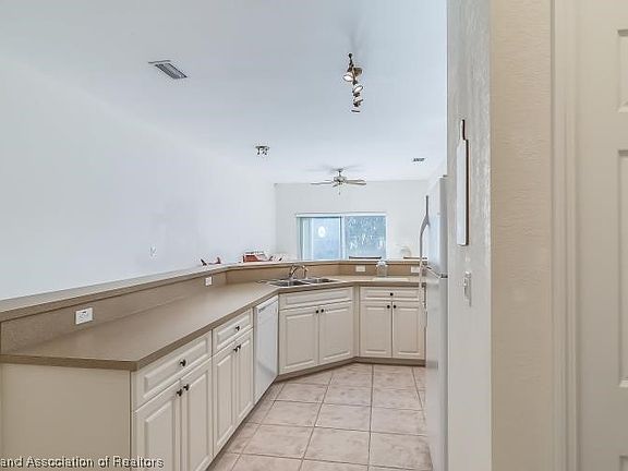 4th image of 236 Trafalgar Way
