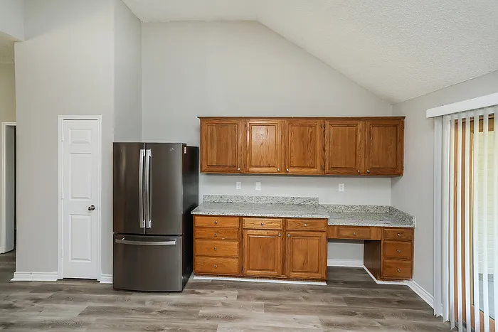 819 Crooked Creek Ln — Photo 8