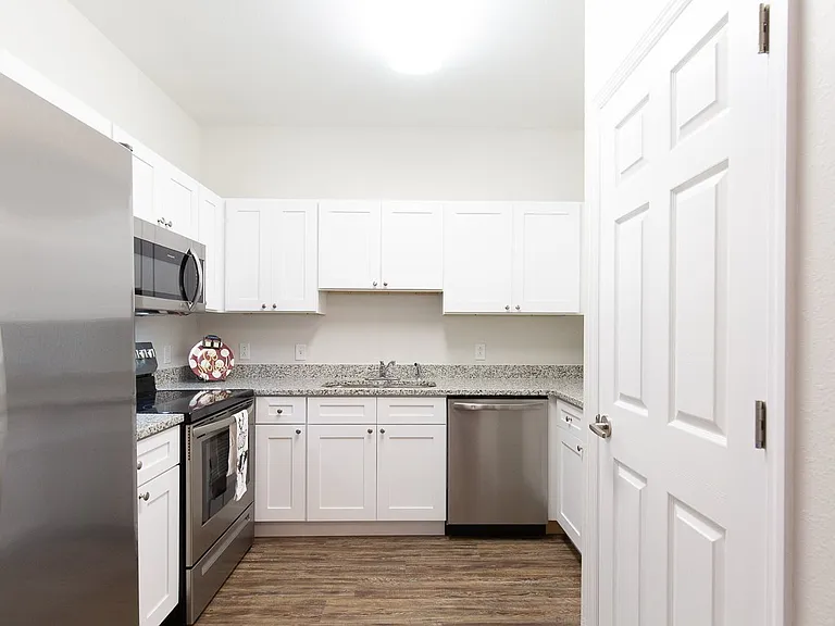 3554 Austin Davis Ave #306 — Photo 6