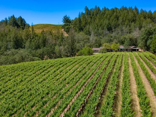 2131 Foothill Boulevard, Calistoga, CA 94515