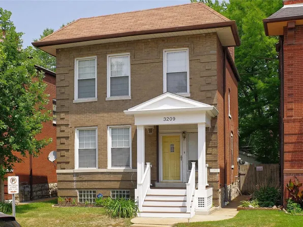 3209 Pestalozzi St, Saint Louis, MO 63118