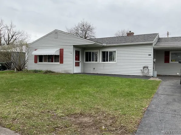 28 Nicholas Dr N, Tonawanda, NY 14150