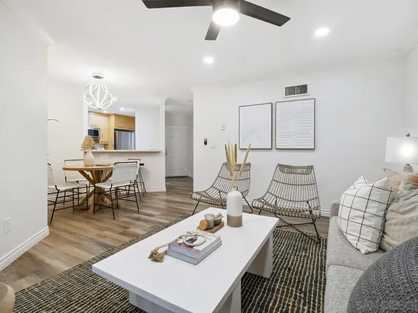 7445 Charmant Dr #1711, San Diego, CA 92122