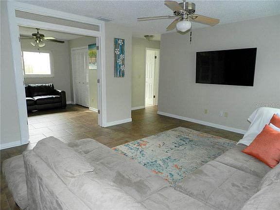 4th image of 1204 Bristolwood St