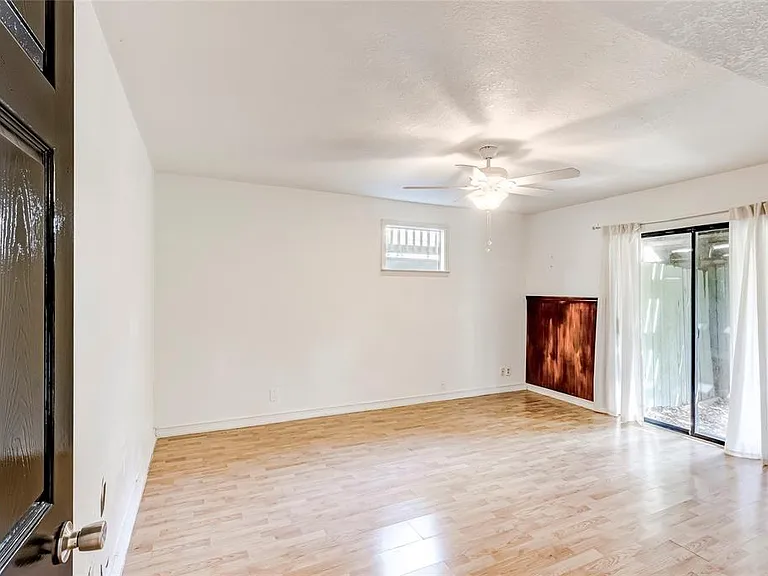 208 Westhaven Dr — Photo 29