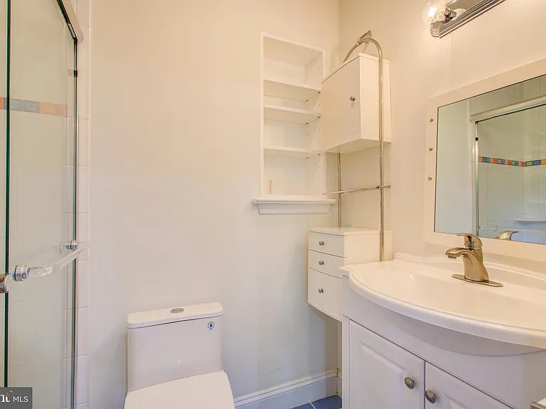 9203 Cedarcrest Dr — Photo 18