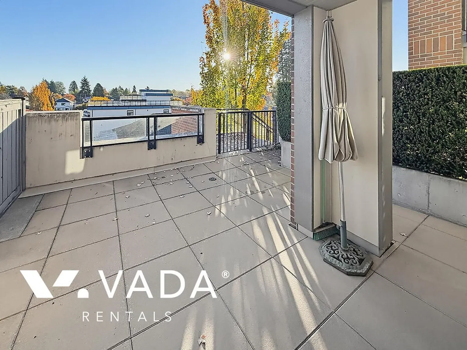 4550 Fraser Street Vancouver — Photo 3