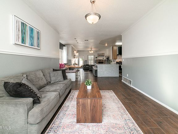 3rd image of 6309 Hutsell Pl