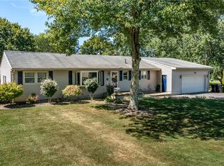 636 Wilhelm Rd, Hermitage, PA 16148