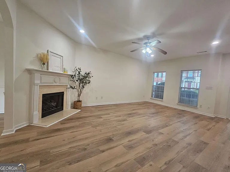 619 Kenridge Way — Photo 7