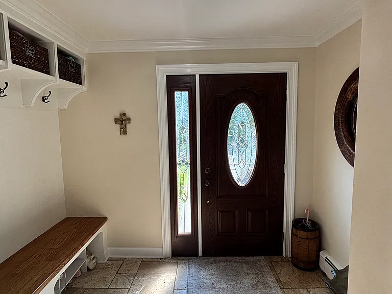 120 Pilgrim Dr — Photo 5