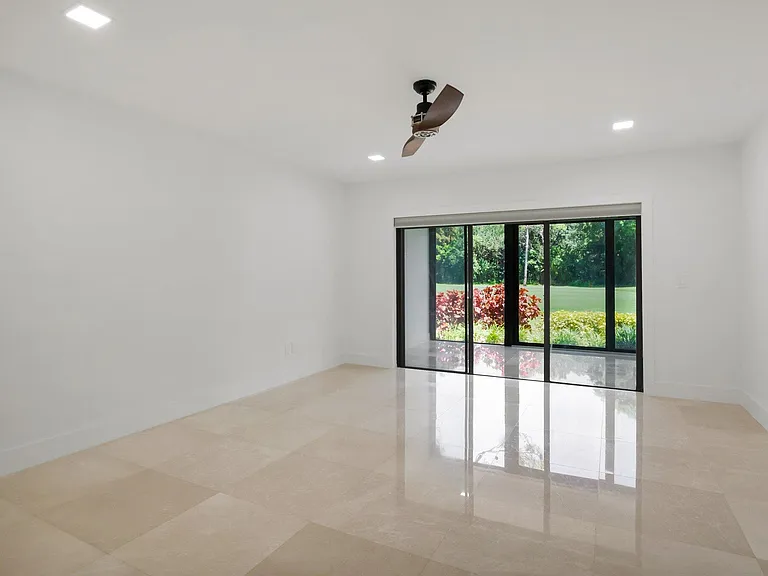 21922 Cypress Dr — Photo 17