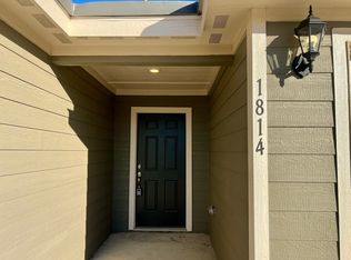 1814 Fergus Dr, Ponder, TX 76259