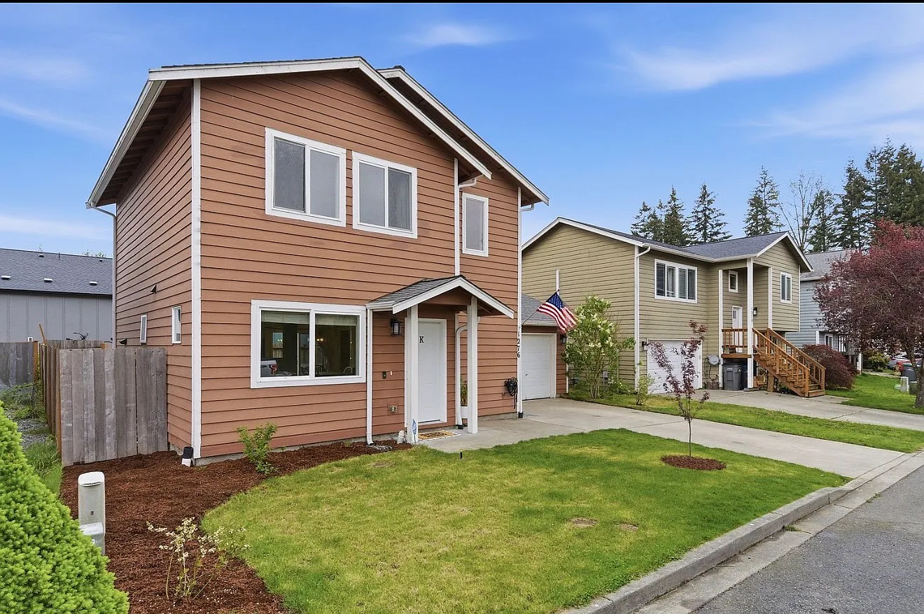 3 bed, 1216 sqft, $3,000 — Photo 2