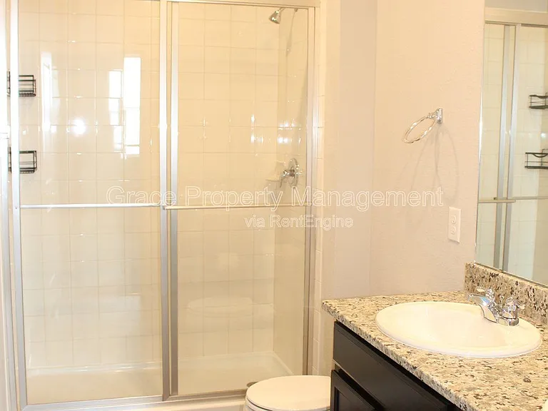 1156 Oak Cir — Photo 14