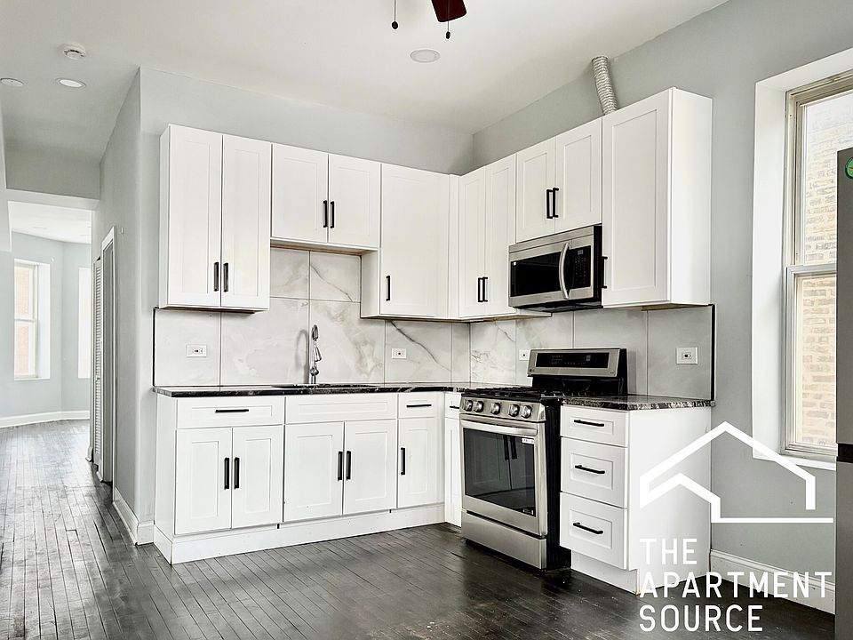 1st image of 3539 W Grenshaw St #2
