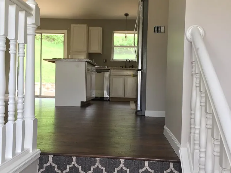 127 Fenton Xing — Photo 5