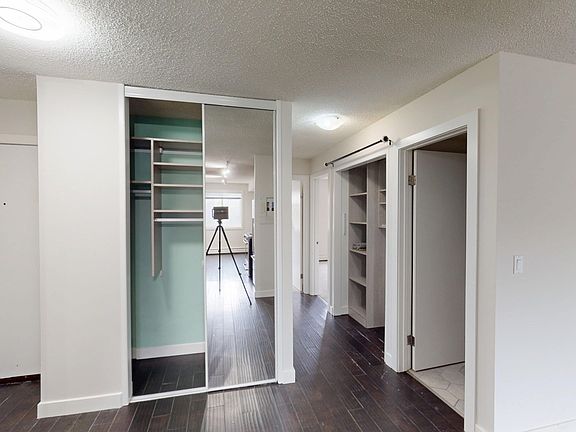 5th image of 301D Greenview Dr NE