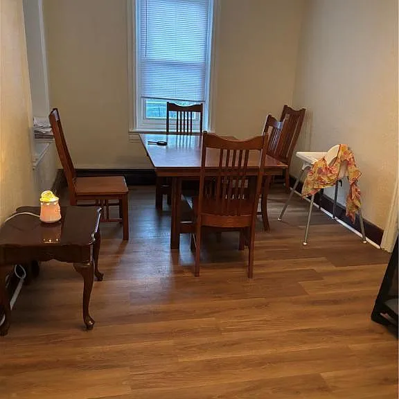 1533 E Emmaus Ave — Photo 4